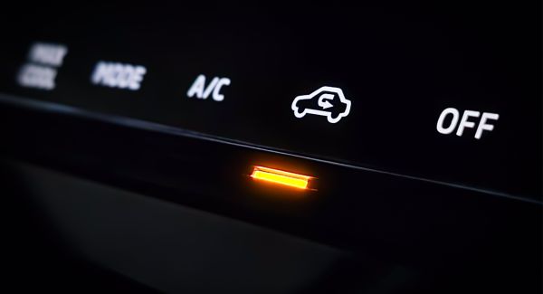 car air conditioning dashboard
